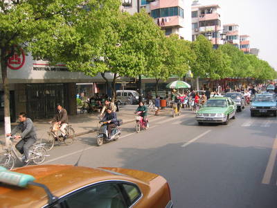 suzhou.street.jpg