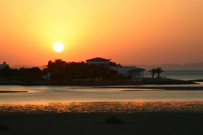 egypt.elgouna.sunrise.jpg