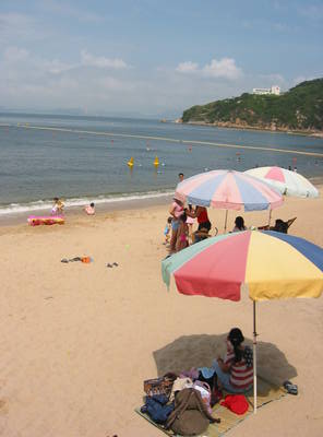 cheung.chau.more.beach.jpg