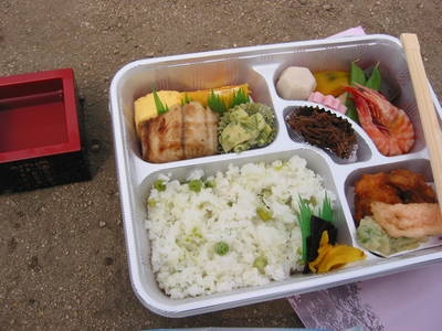 japan.o-bento.20050402.jpg