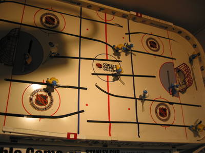 japan.table.hockey.20050407.jpg