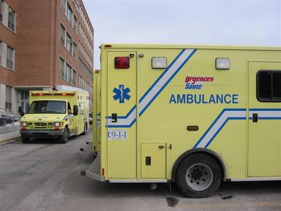 montreal22.ambulance.jpg