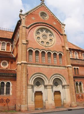 saigon.cathedral.jpg